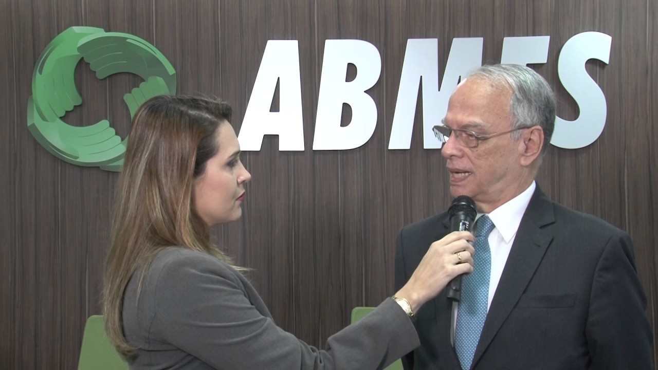 Os Efeitos das Reformas Estruturais do Governo na Educação Superior Brasileira  (Entrevista Gastão Toledo)